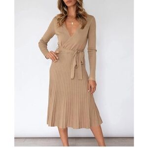 NWT Wrap V Neck Sweater Dress Long Sleeve Pleated Midi Dresses with Belt